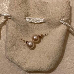 Vintage 8mm Akoya Pearl Earrings 14k